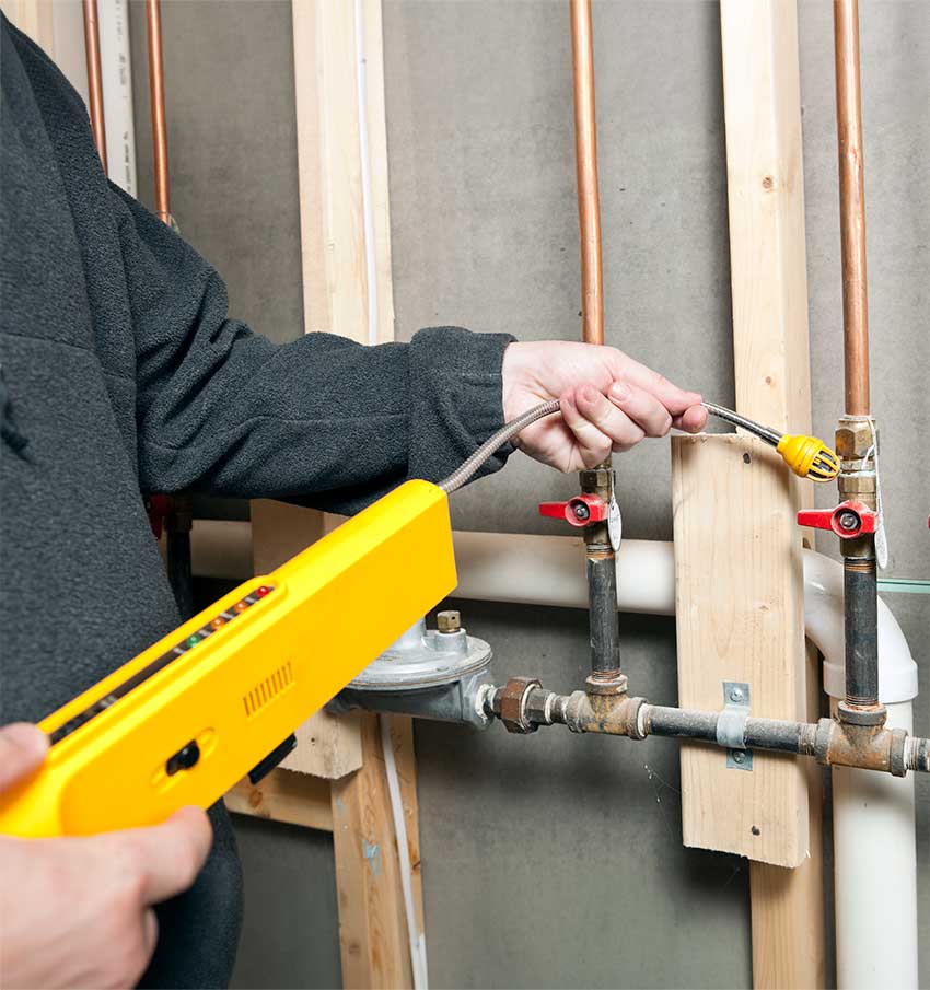 Using thermal imaging camera for leak detection