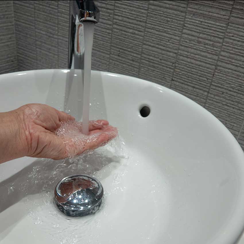 bathroom-sink-clogged? Expert solutions