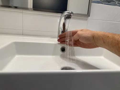 cleaning-sink-stopper