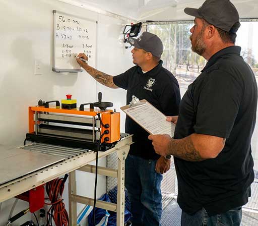 discussing-repair-plan
